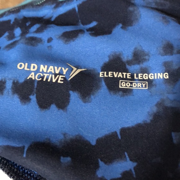 Old Navy active women's  tie dye workout capris - Picture 3 of 3